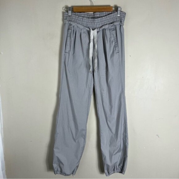 Lululemon Devi Dance Studio Pant White Grey Striped Size 4 Women’s 32” Mid Rise - Picture 2 of 12